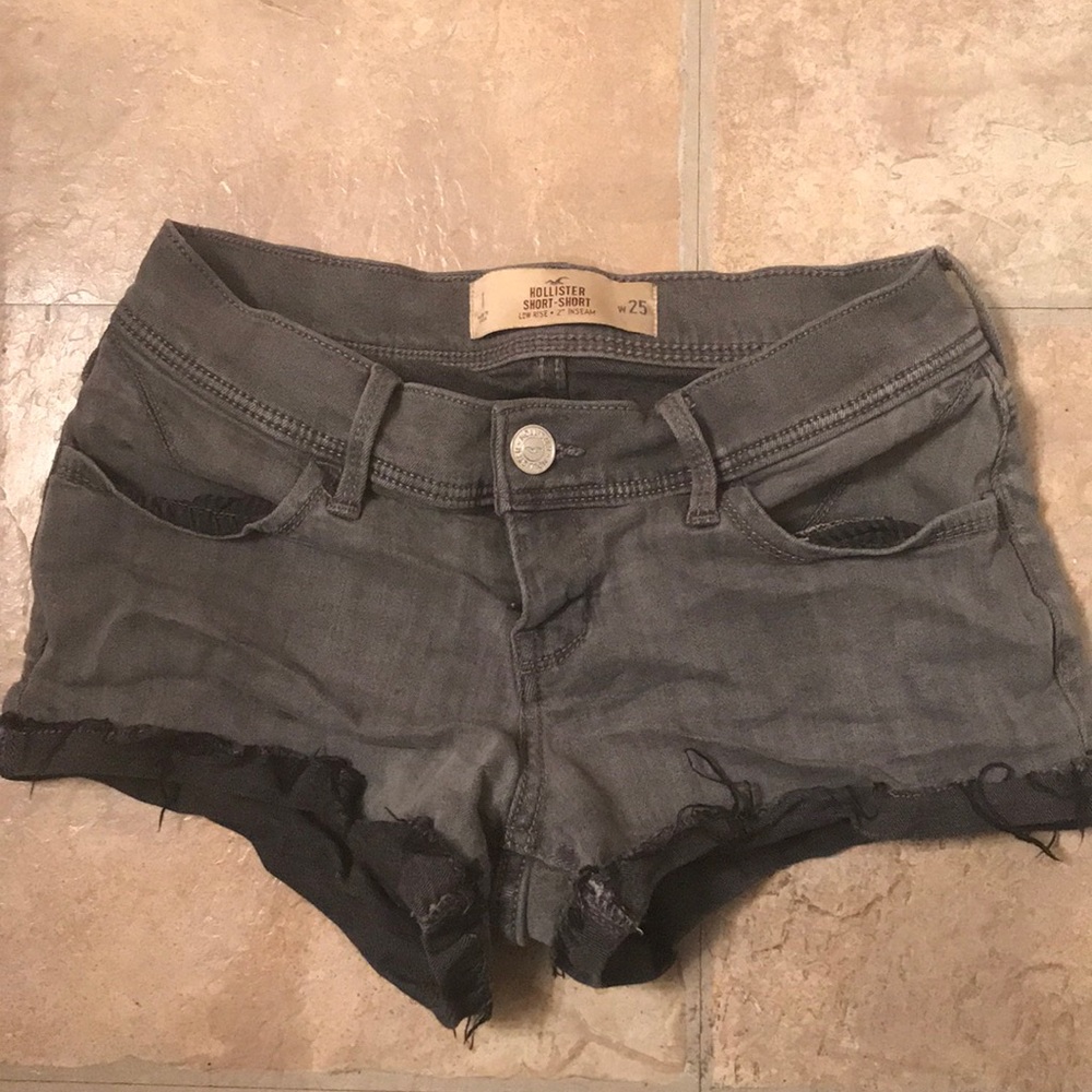 Gray wash demin Hollister shorts
